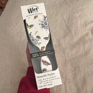 Mackenzie-Childs Smooth Styler Detangler Hair Brush - White Butterfly Design